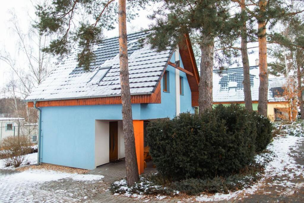 Chaty Kolodeje-Ubytovani U Reky V Soukromem Arealu-Blue Kolodeje nad Luznici Kültér fotó
